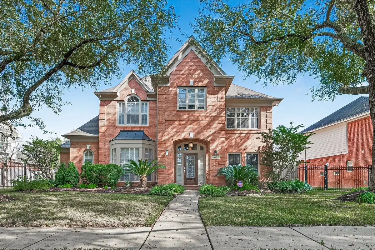 4318 Oak Trail Court, Sugar Land, TX 77479 - Image #1