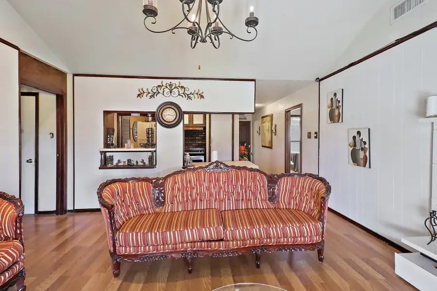 111 Grantham Road, Baytown, TX 77521 - Image #3