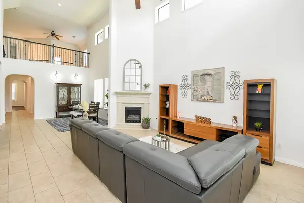 4615 Montcliff Bend Lane, Sugar Land, TX 77479