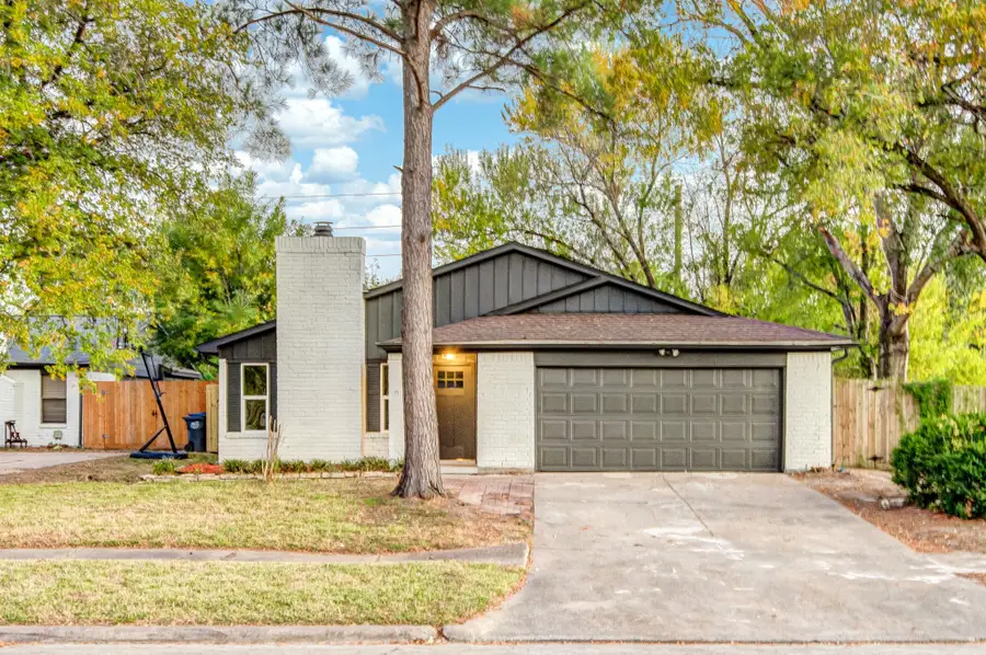 7115 Falling Waters Drive, Spring, TX 77379 - Image #2