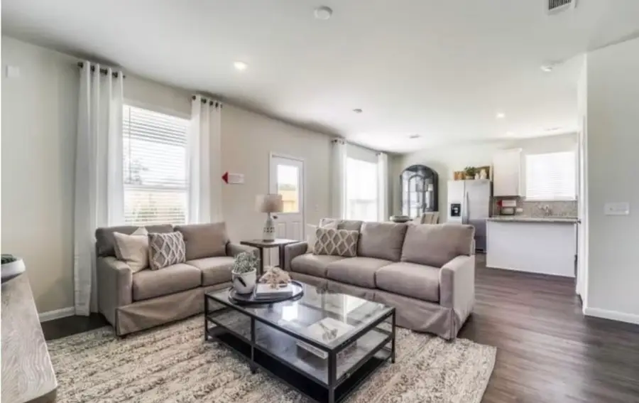 406 Kinglet Drive, Conroe, TX 77378 - Image #3