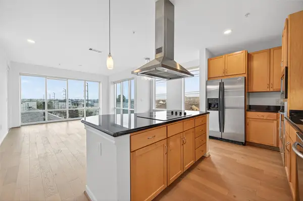 505 Jackson Hill Street #404, Houston, TX 77007