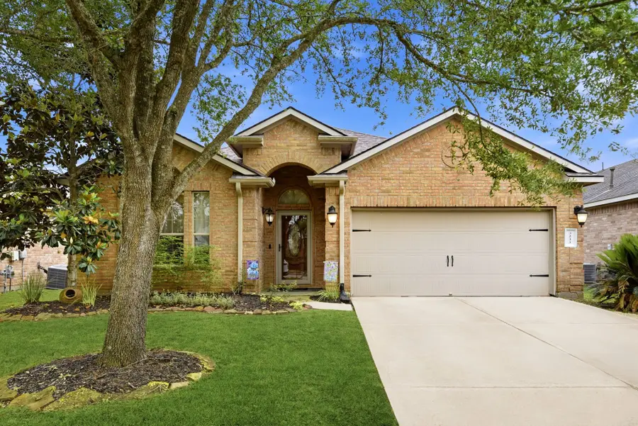 3233 Emma Lake Court, Dickinson, TX 77539 - #2