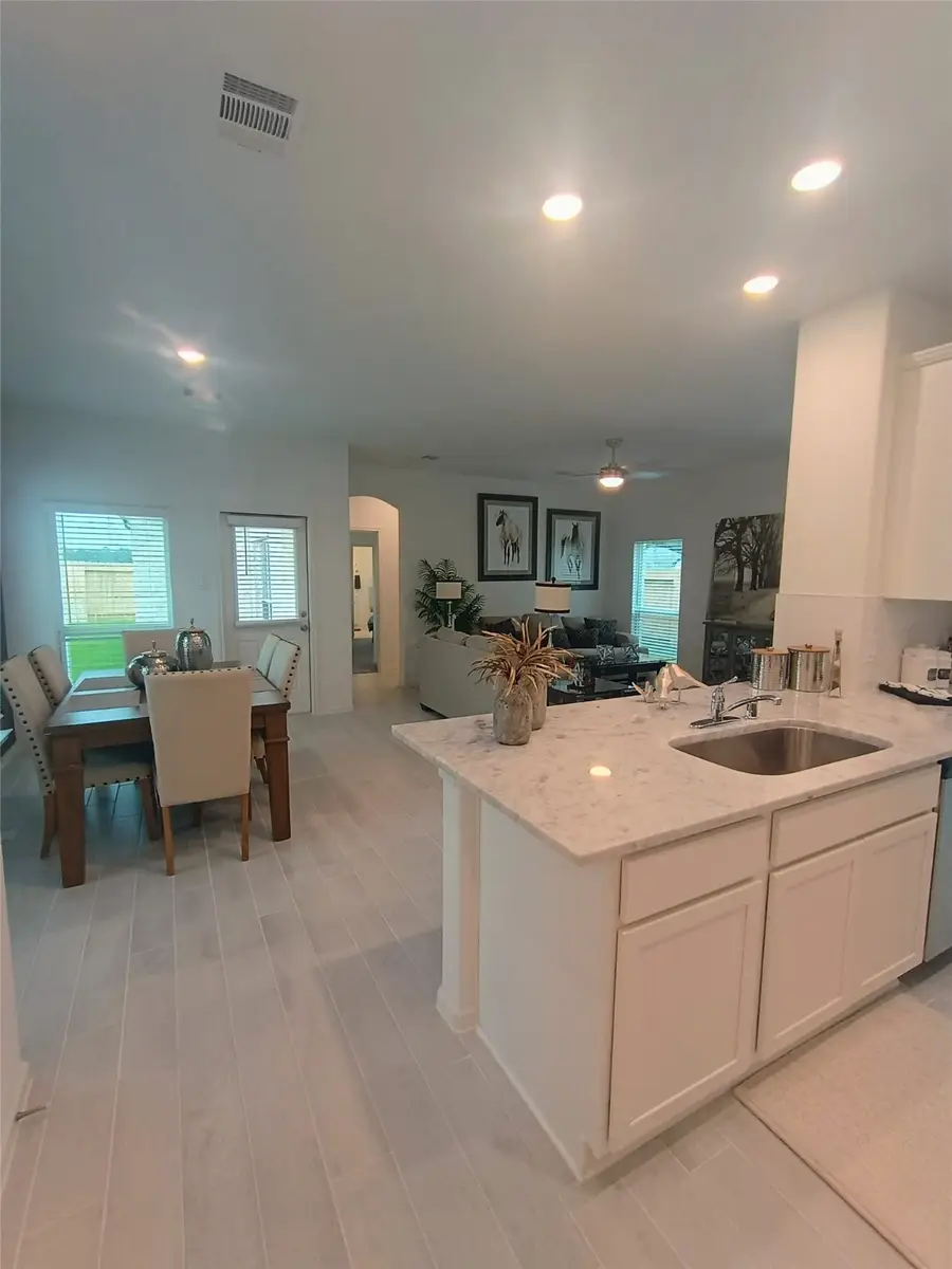 12375 Sunset Canyon Way, Willis, TX 77318 - Image #3