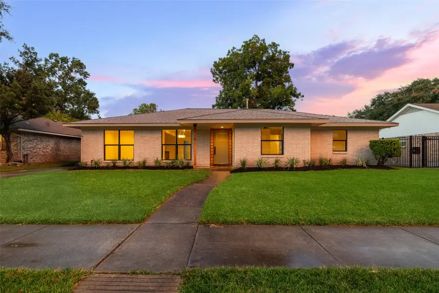 6110 Yarwell Drive, Houston, TX 77096 - #2