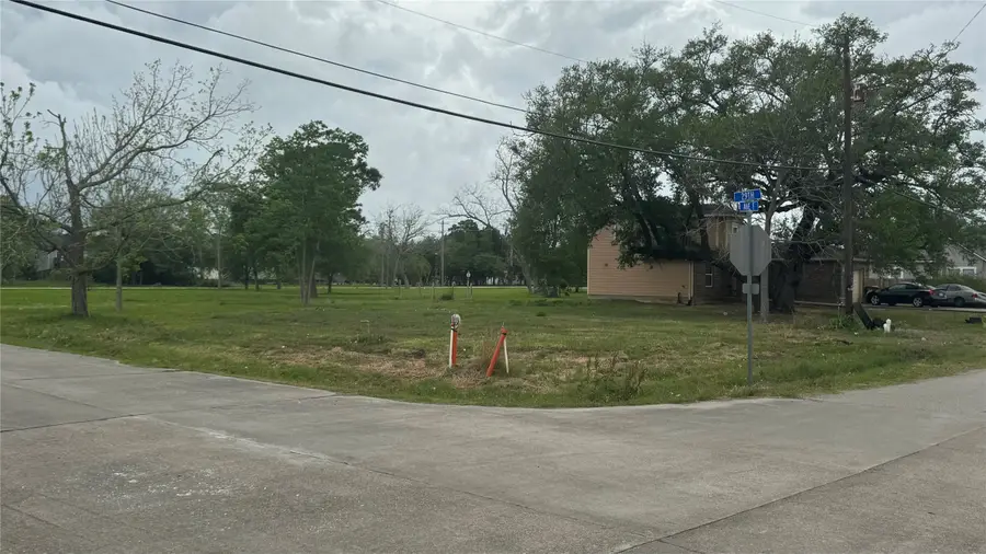 2517 29th Street, Dickinson, TX 77539 - #2