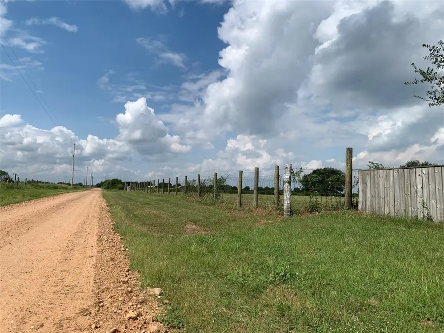 4314 Orange Hill Road, Sealy, TX 77474 - Image #2