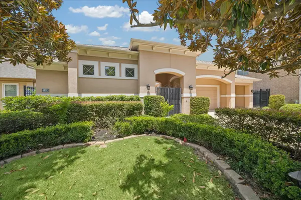 11914 Legend Manor Drive, Houston, TX 77082