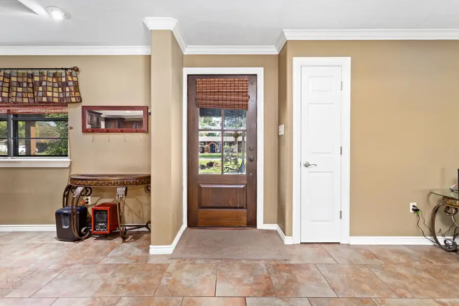 2522 10th Street, Port Neches, TX 77651 - Image #3