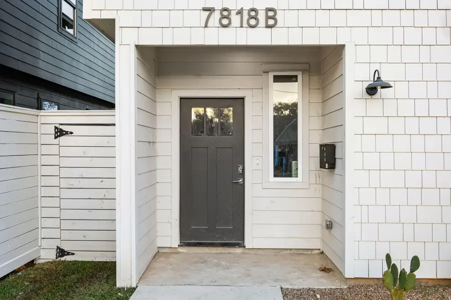 7818 Hanfro Lane #A/B, Houston, TX 77088 - Image #3