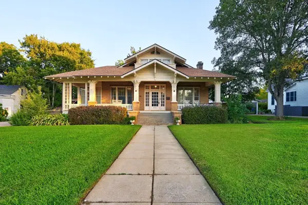 405 College Avenue, Brenham, TX 77833