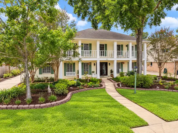4127 Manorfield Drive, Seabrook, TX 77586