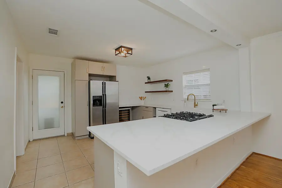 905 Kern Street, Houston, TX 77009 - Image #2