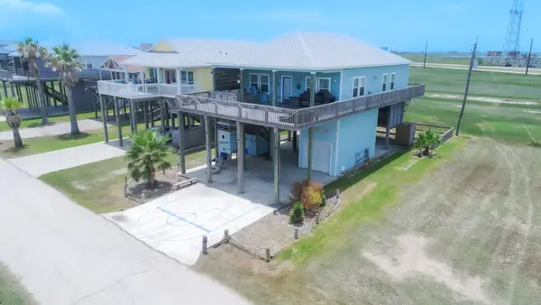 13231 Jolly Roger Drive, Freeport, TX 77541