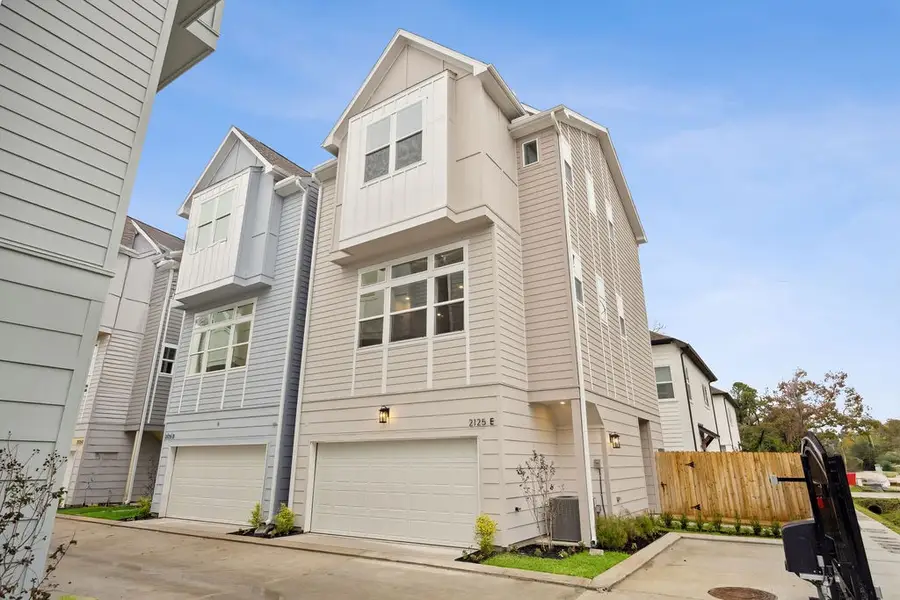 2125D Hoskins Drive, Houston, TX 77080 - Image #2