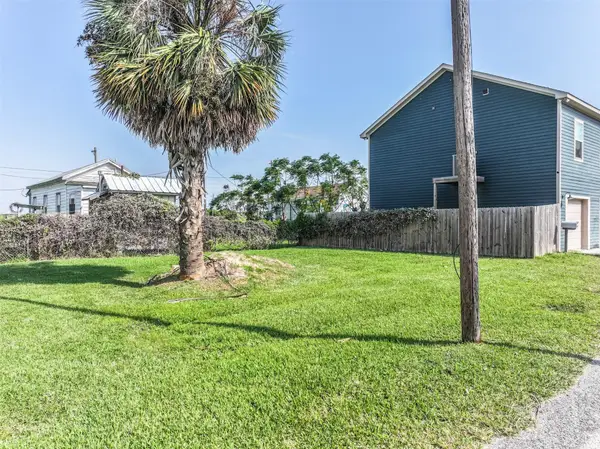 3721 Church Street, Galveston, TX 77550
