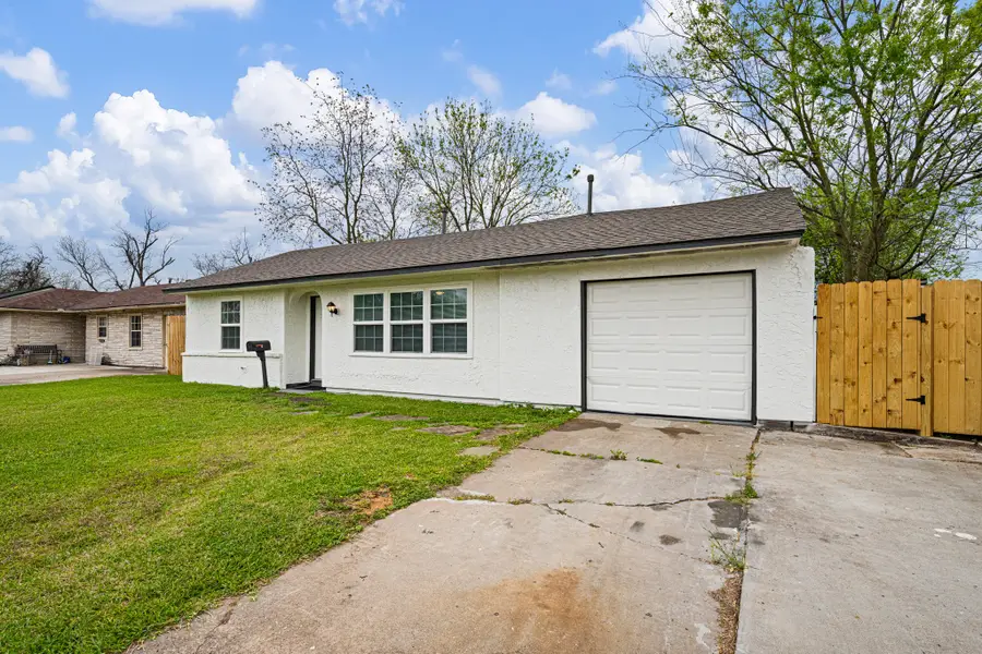 1426 Shawnee Street, Houston, TX 77034 - #2