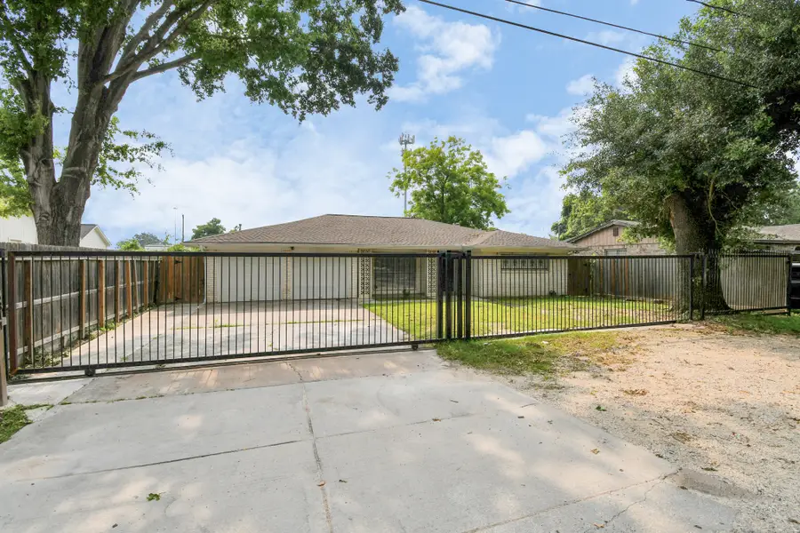 6814 Della Street, Houston, TX 77093 - Image #2