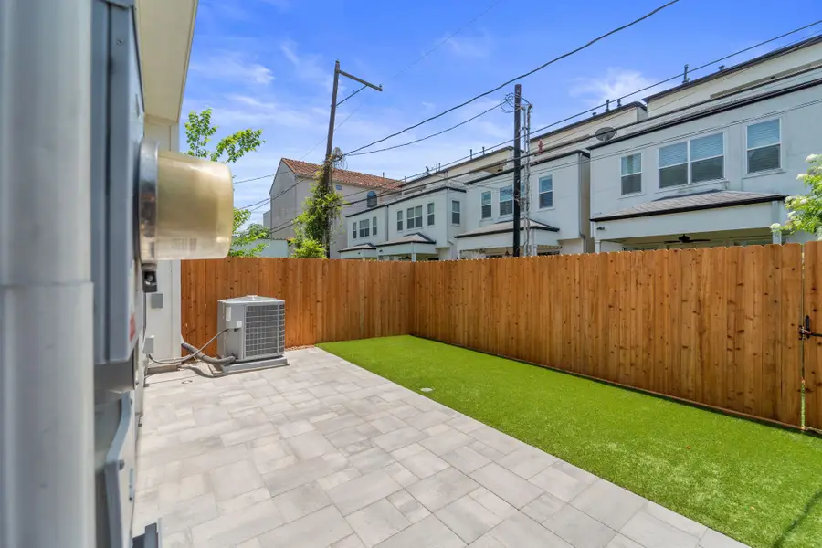 4611 Rose Street, Houston, TX 77007 - Image #3