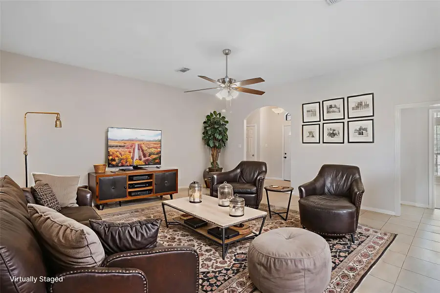 105 Hummingbird Court, Richwood, TX 77566 - Image #3