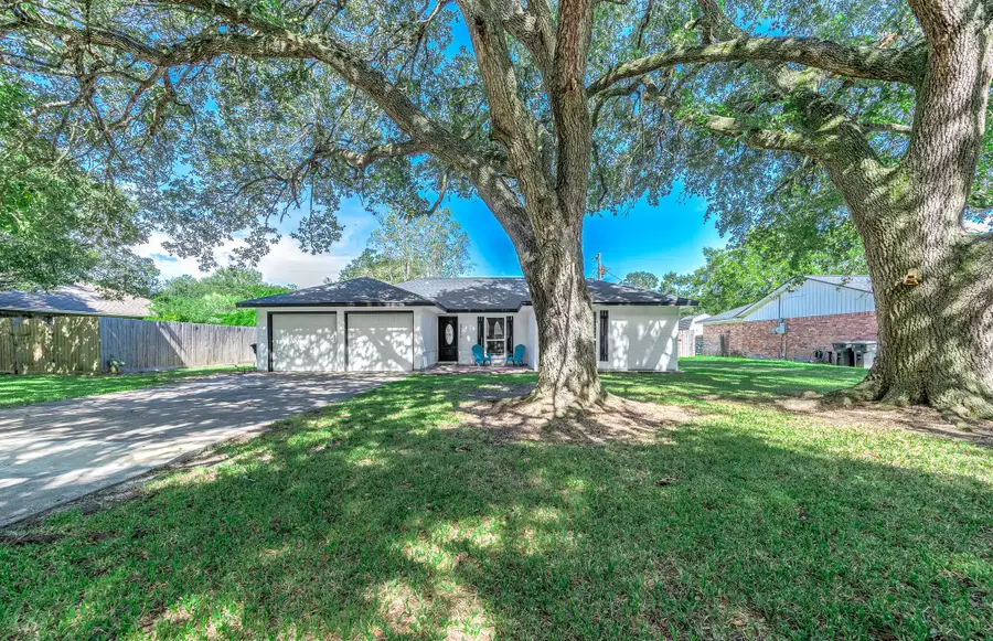 3713 Wilshire Drive, Alvin, TX 77511 - #3