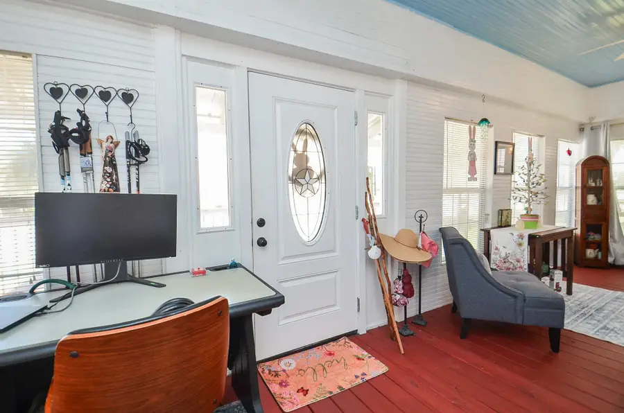 205 Main Street, Palacios, TX 77465 - #3