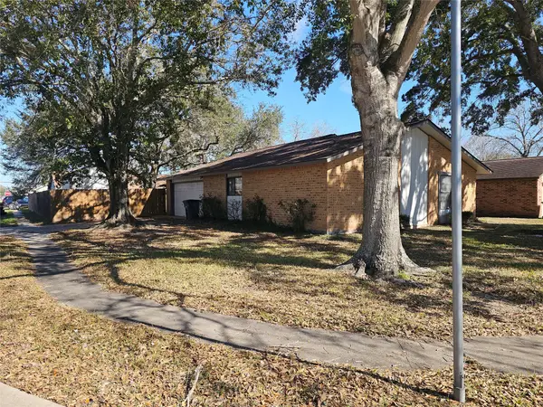 2207 Gontier Drive, Bay City, TX 77414