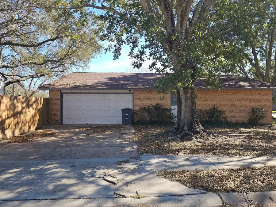 2207 Gontier Drive, Bay City, TX 77414 - Image #2