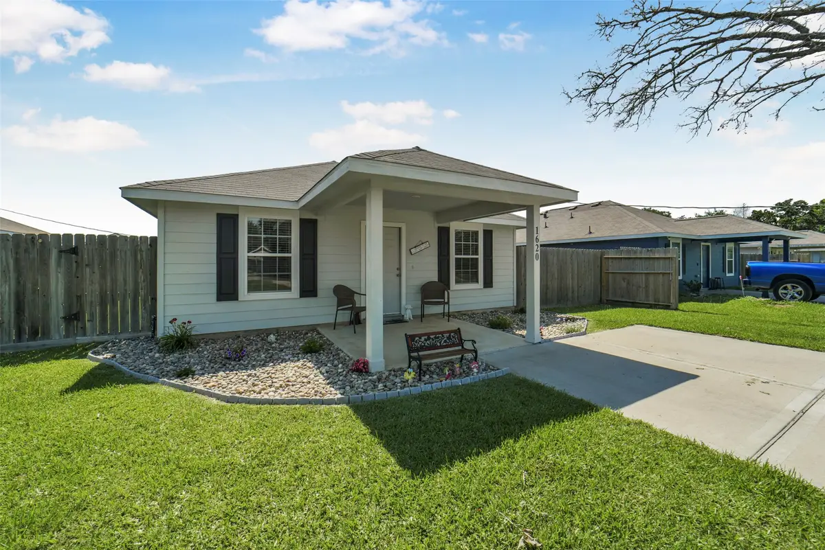 1620 23rd Street, Hempstead, TX 77445 - #1