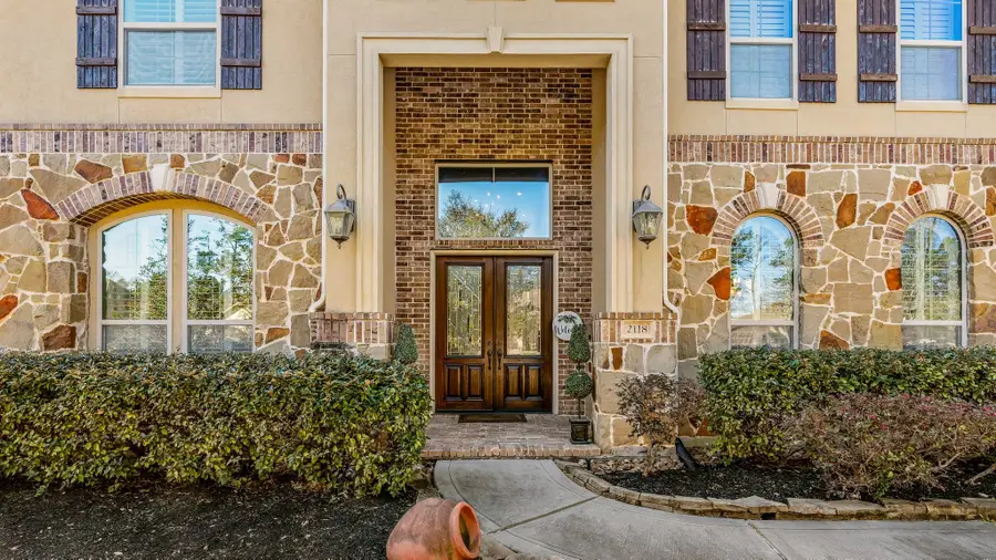 2118 Barton Woods Boulevard, Conroe, TX 77301 - Image #3