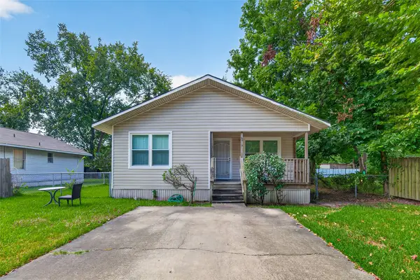 6010 Woodview Drive, Houston, TX 77396