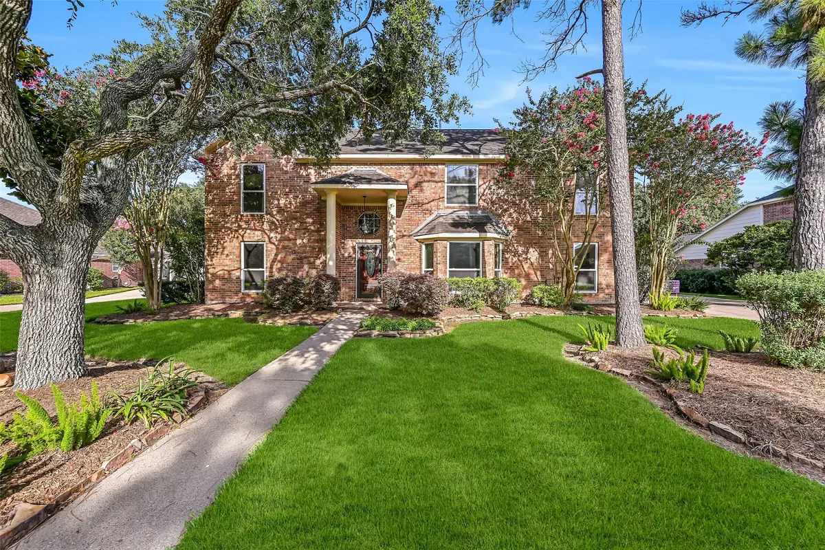 513 Meadow Bend Drive, Friendswood, TX 77546 - #1