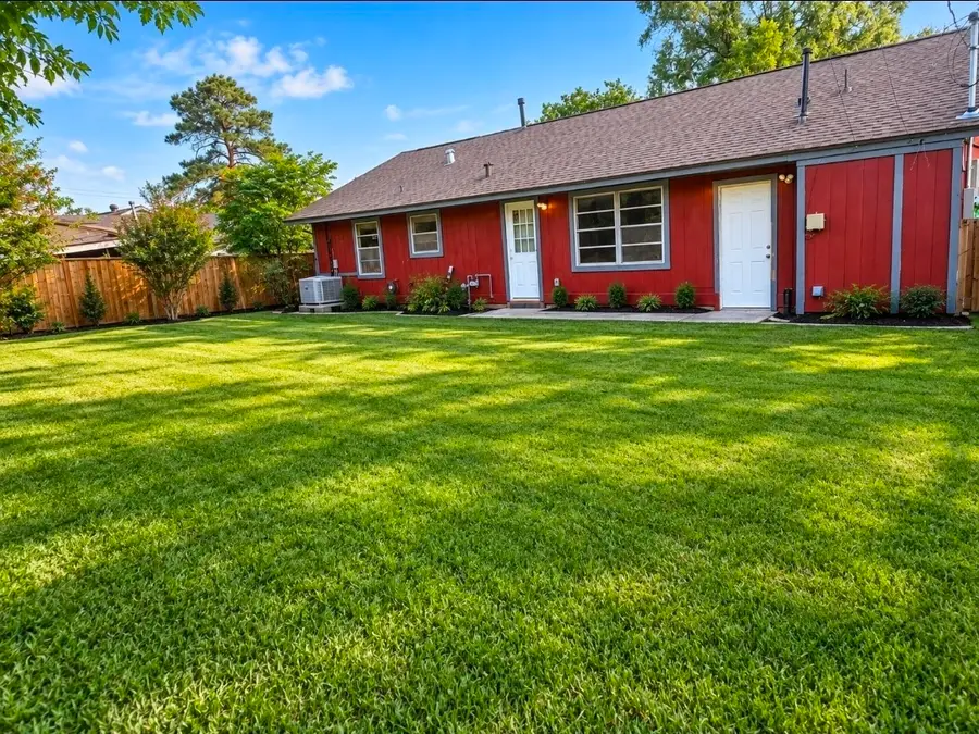 5859 Thrush Street, Houston, TX 77033 - #3