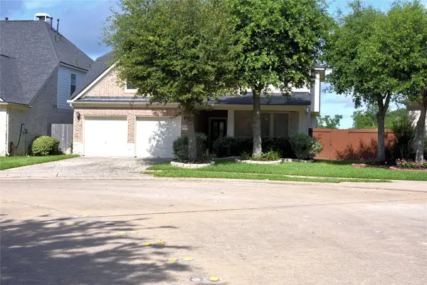 5106 Autumn Rose Lane, Sugar Land, TX 77479