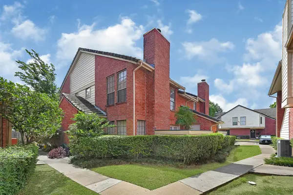 2211 S Kirkwood Road #26, Houston, TX 77077