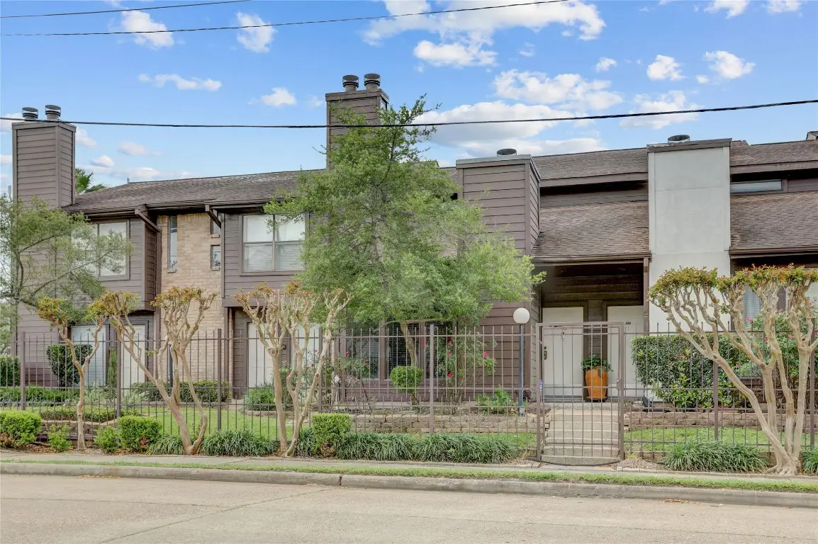 8020 Braesmain Drive #1806, Houston, TX 77025 - #1