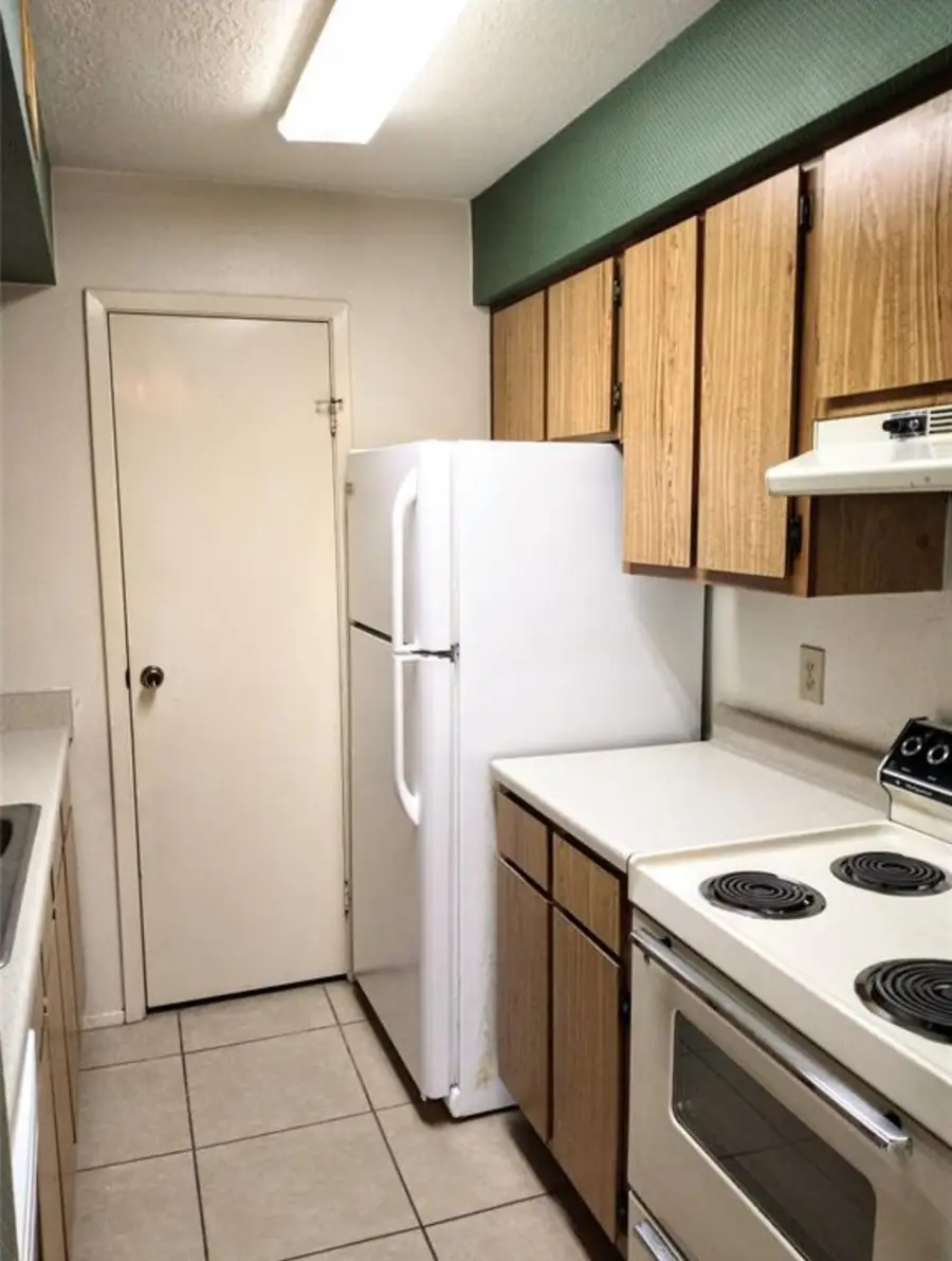 7600 Emmett F Lowry Expressway #314, Texas City, TX 77591 - Image #3