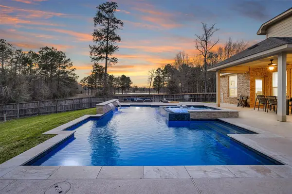 251 Soaring Pines Place, Montgomery, TX 77316