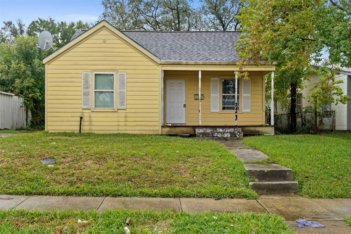 213 Olive Avenue, Pasadena, TX 77506 - #1