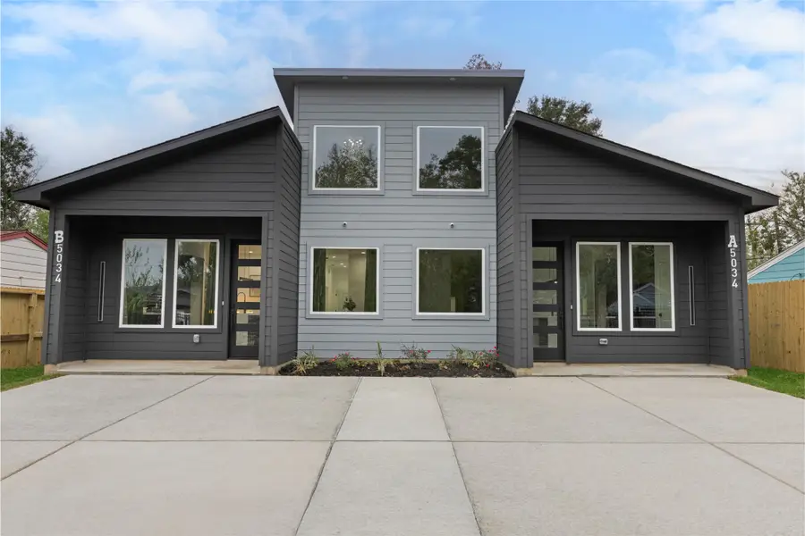 5034 Pershing Street, Houston, TX 77033 - Image #2