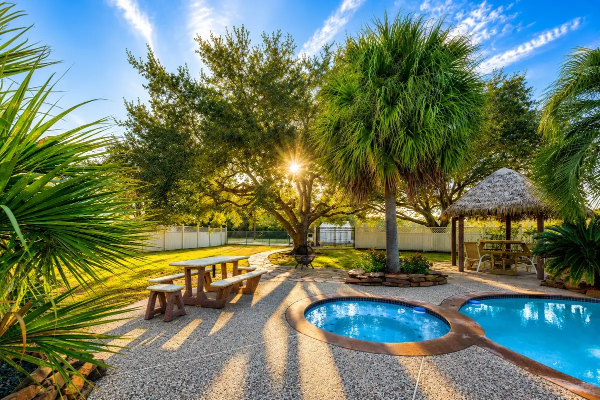 2742 Westchester Circle, Pearland, TX 77584 - #1