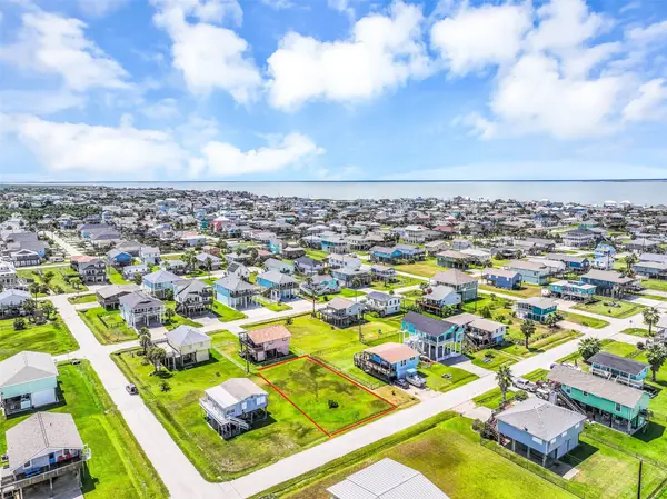 4110 Hardin Drive, Galveston, TX 77554