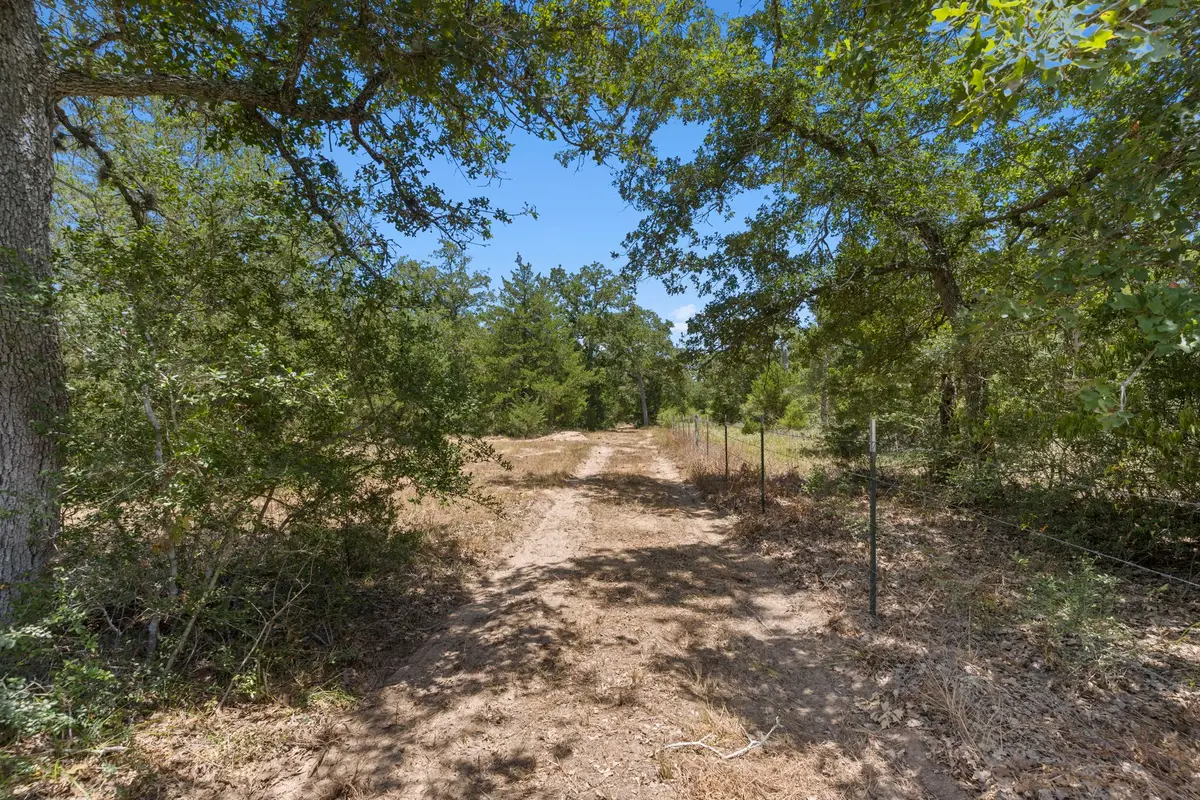1071 Blacksmith Farm Lane, Weimar, TX 78962 - #1