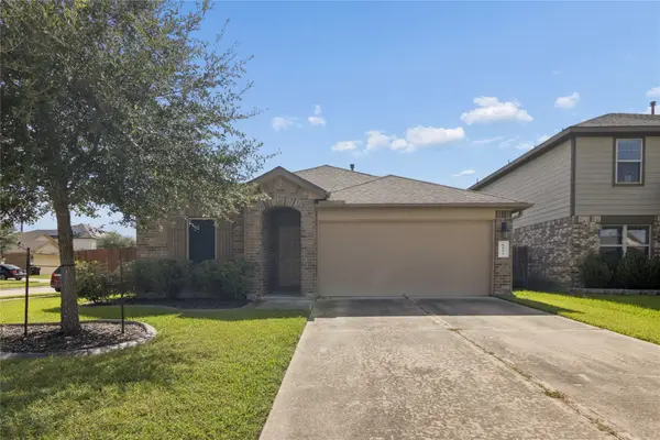 8003 Carillon Way, Rosharon, TX 77583