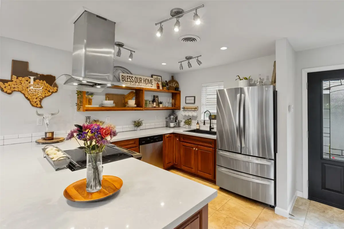 735 Worthshire Street, Houston, TX 77008 - #1