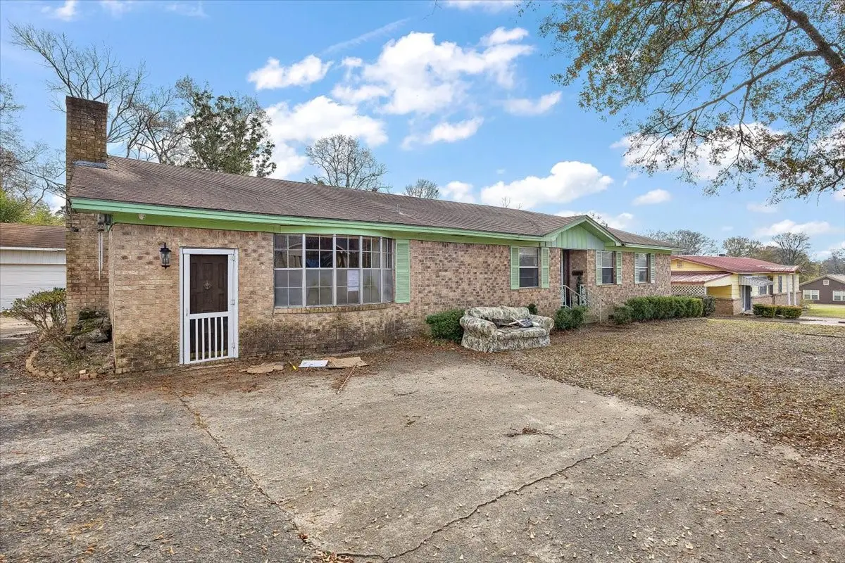 309 1st Street, Nacogdoches, TX 75961 - Image #1