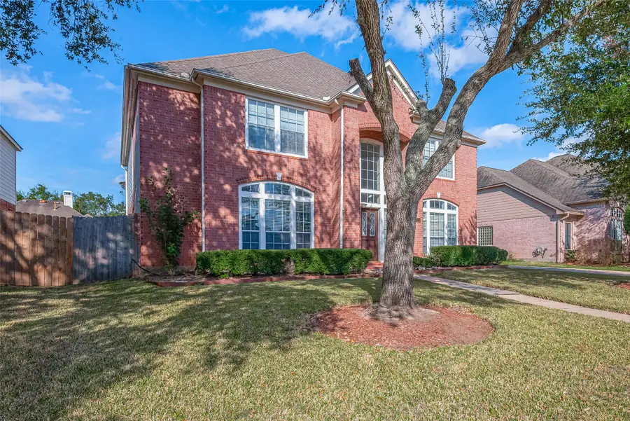 5911 Canyon Brook Court, Sugar Land, TX 77479 - Image #2