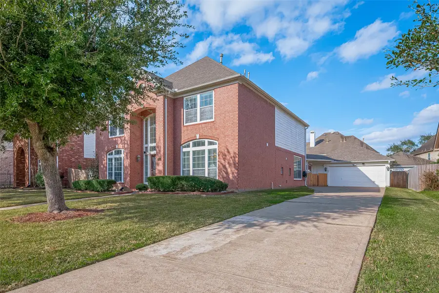 5911 Canyon Brook Court, Sugar Land, TX 77479 - Image #3