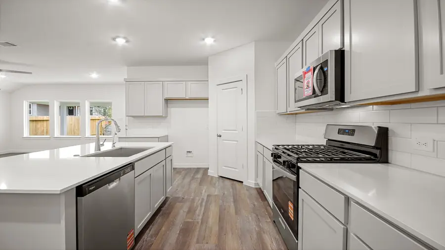 4214 Multnomah Falls Drive, Conroe, TX 77303 - Image #3