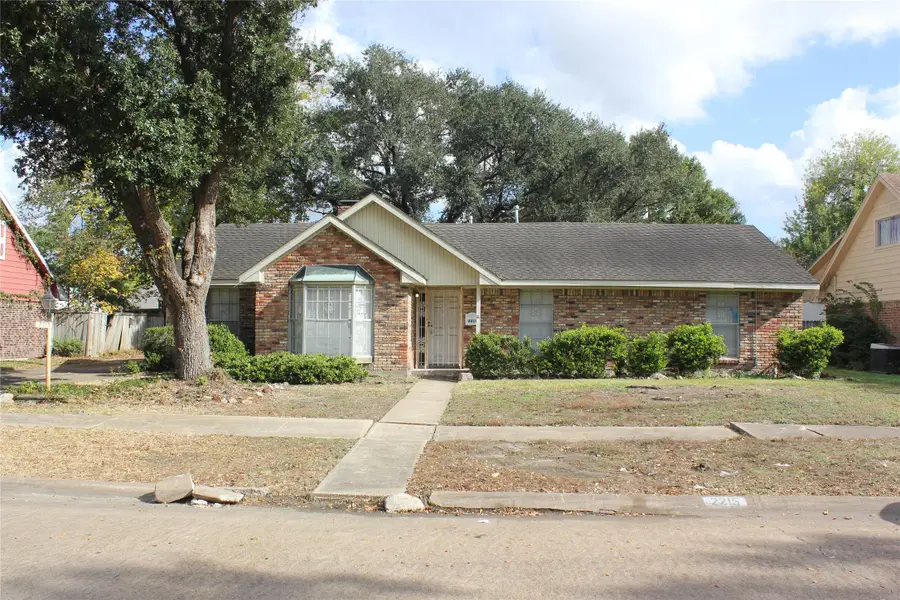 2215 Peach Lane, Pasadena, TX 77502 - Image #2